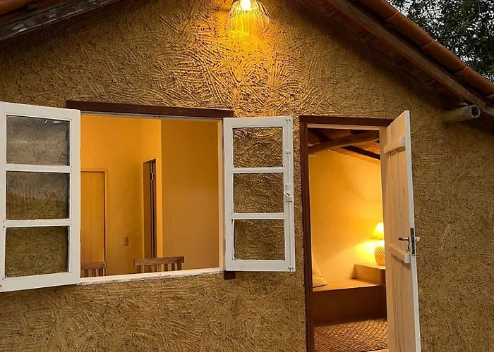 Casa De Barro Em Fazenda Regenerativa Na Bahia